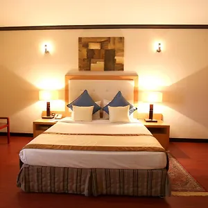 Hotel London Crown ***